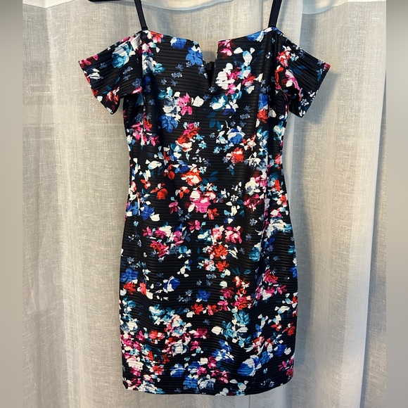 Guess cocktail dress size 6 - Picture 1 of 3